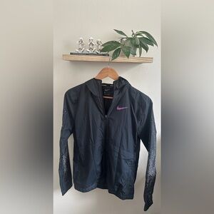 Nike Black and Pink Utility Jacket Lightweight Water-Resistant